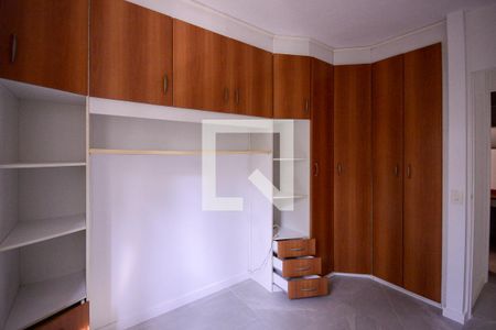 Quarto 2 de apartamento para alugar com 3 quartos, 65m² em Jardim Santa Emília, São Paulo