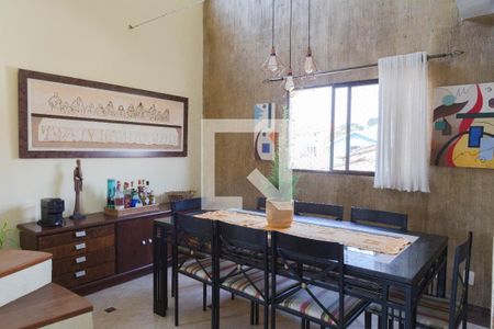 Apartamento à venda com 650m², 4 quartos e 6 vagas Apartamento à venda com 650m², 4 quartos e 6 vagasSala de Jantar