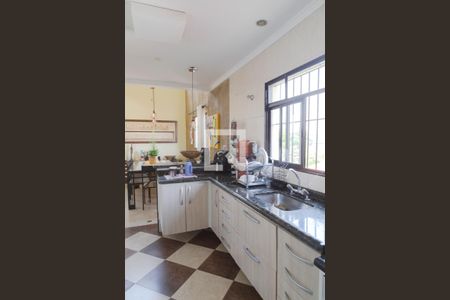 Apartamento à venda com 650m², 4 quartos e 6 vagas Apartamento à venda com 650m², 4 quartos e 6 vagasCozinha