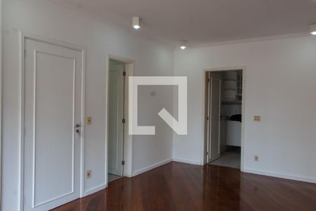 Sala de apartamento à venda com 3 quartos, 125m² em Vila Itapura, Campinas