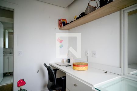 Quarto 1 de apartamento para alugar com 2 quartos, 48m² em Jardim Santa Emilia, São Paulo