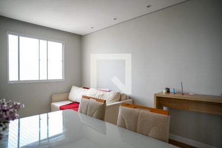 Sala de apartamento para alugar com 2 quartos, 48m² em Jardim Santa Emilia, São Paulo