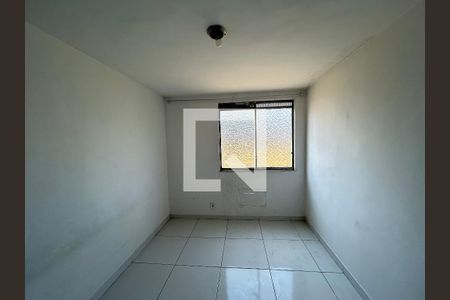 Quarto 1 de apartamento para alugar com 2 quartos, 60m² em Marechal Hermes, Rio de Janeiro