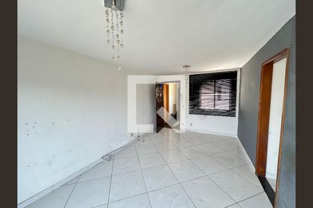 Sala de apartamento para alugar com 2 quartos, 60m² em Marechal Hermes, Rio de Janeiro