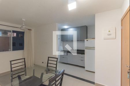 Sala de apartamento para alugar com 2 quartos, 44m² em Parque Industrial, Campinas