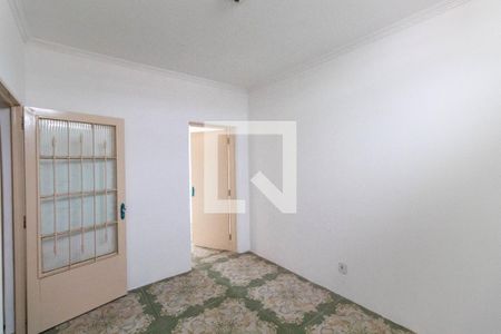 Quarto 1 de casa para alugar com 2 quartos, 130m² em Vila Ré, São Paulo