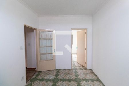 Quarto 1 de casa para alugar com 2 quartos, 130m² em Vila Ré, São Paulo