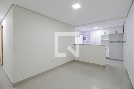 Sala de casa para alugar com 2 quartos, 60m² em Parque das Américas, Mauá