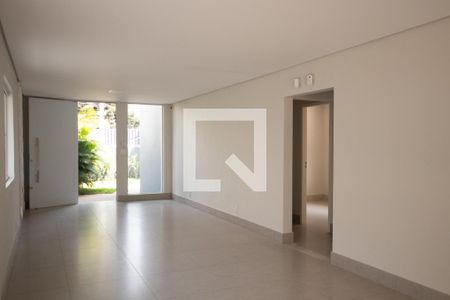 Sala de casa para alugar com 3 quartos, 150m² em Vila Albertina, São Paulo