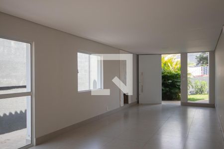 Sala de casa para alugar com 3 quartos, 150m² em Vila Albertina, São Paulo