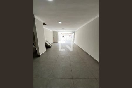 Casa à venda com 3 quartos, 224m² em Vila Carrão, São Paulo