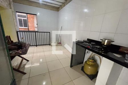 Sala de casa para alugar com 2 quartos, 75m² em Vila São Luis, Duque de Caxias