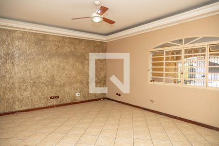 Sala de casa para alugar com 4 quartos, 305m² em Taboão, Diadema