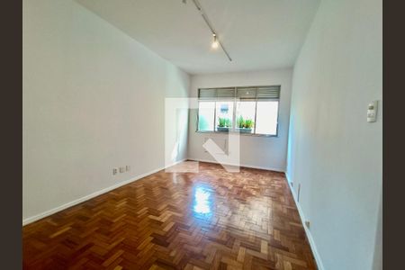 Sala de apartamento para alugar com 2 quartos, 90m² em Leblon, Rio de Janeiro