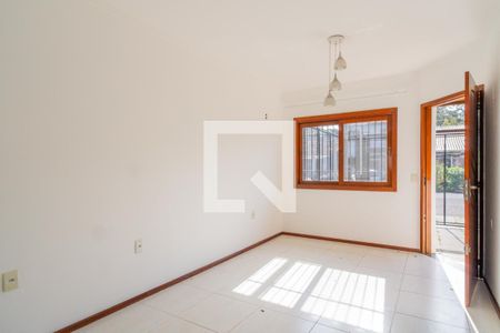 Sala de casa à venda com 2 quartos, 70m² em Hípica, Porto Alegre