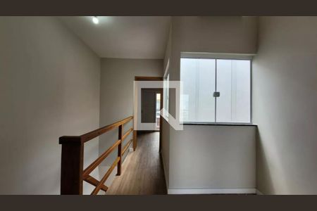 Corredor de casa à venda com 3 quartos, 120m² em Vila Maria Alta, São Paulo