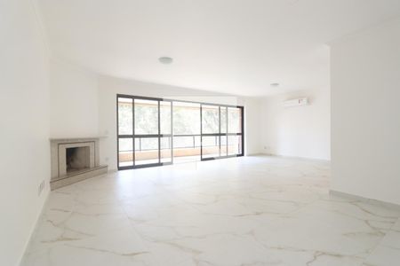 Apartamento para alugar com 224m², 4 quartos e 4 vagasSala