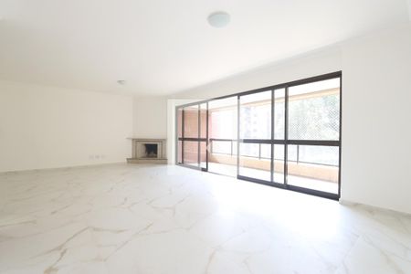 Apartamento para alugar com 224m², 4 quartos e 4 vagasSala