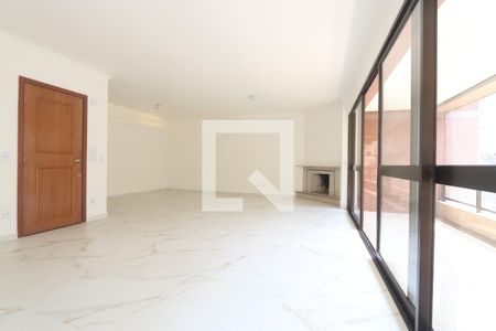 Apartamento para alugar com 224m², 4 quartos e 4 vagasSala