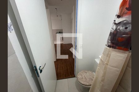 Banheiro de apartamento para alugar com 1 quarto, 33m² em Piedade, Rio de Janeiro