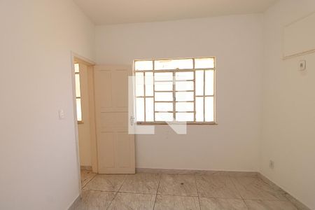 Quarto de casa para alugar com 1 quarto, 60m² em Irajá, Rio de Janeiro