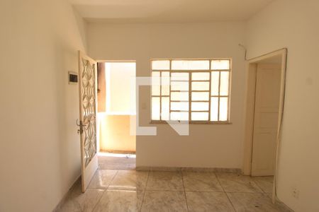 Quarto de casa para alugar com 1 quarto, 60m² em Irajá, Rio de Janeiro