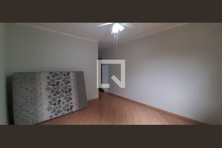 Suíte de casa à venda com 3 quartos, 125m² em Santa Maria, Osasco