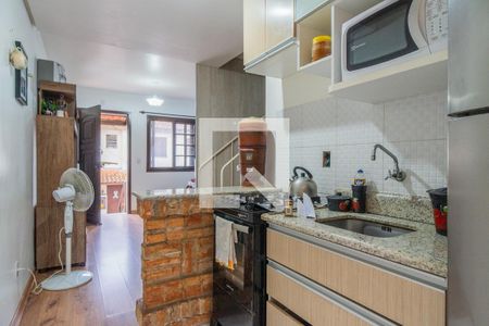 Cozinha  de casa de condomínio para alugar com 3 quartos, 73m² em Vila Nova, Porto Alegre