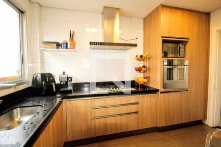 Apartamento à venda com 115m², 3 quartos e 3 vagas Apartamento à venda com 115m², 3 quartos e 3 vagasCozinha