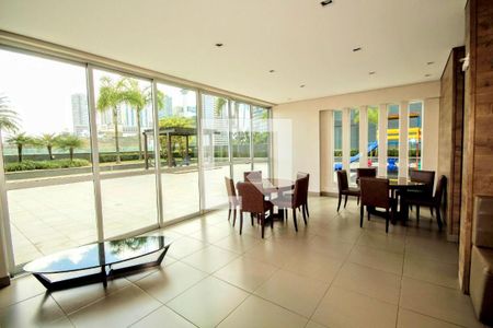 Apartamento à venda com 115m², 3 quartos e 3 vagas Apartamento à venda com 115m², 3 quartos e 3 vagasÁrea comum - Salão de festas