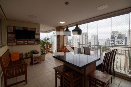 Varanda Gourmet de apartamento à venda com 3 quartos, 115m² em Santo Amaro, São Paulo