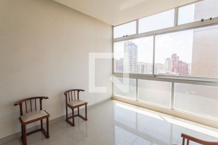 Sala de apartamento para alugar com 2 quartos, 90m² em Funcionários, Belo Horizonte