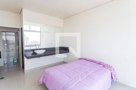 Suíte de apartamento para alugar com 2 quartos, 90m² em Funcionários, Belo Horizonte