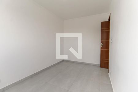 Quarto 1 de apartamento para alugar com 2 quartos, 50m² em Vila Jacuí, São Paulo