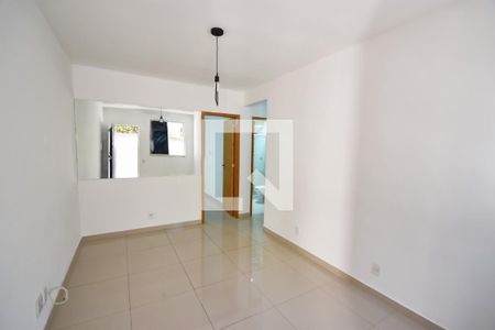 Sala de apartamento para alugar com 2 quartos, 55m² em Encantado, Rio de Janeiro