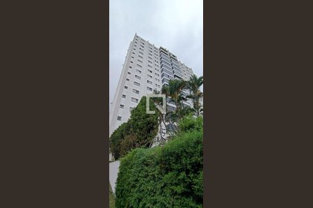 Apartamento para alugar com 155m², 4 quartos e 3 vagas Apartamento para alugar com 155m², 4 quartos e 3 vagasFachada