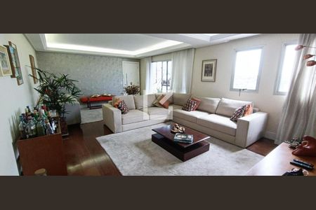 Apartamento para alugar com 155m², 4 quartos e 3 vagas Apartamento para alugar com 155m², 4 quartos e 3 vagasSala