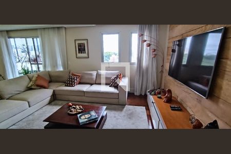 Apartamento para alugar com 155m², 4 quartos e 3 vagas Apartamento para alugar com 155m², 4 quartos e 3 vagasSala