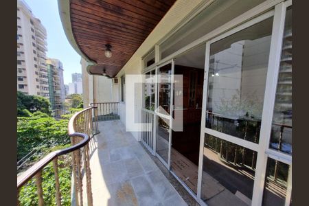 Apartamento à venda com 4 quartos, 200m² em Icaraí, Niterói