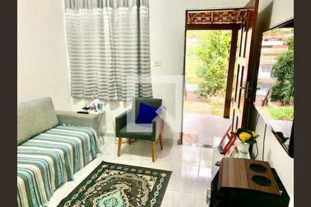 Casa à venda com 2 quartos, 150m² em Maria Paula, Niterói