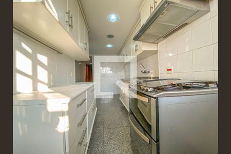 Apartamento à venda com 4 quartos, 144m² em Icaraí, Niterói