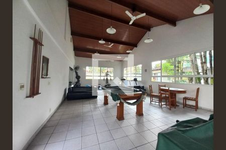 Apartamento à venda com 2 quartos, 75m² em Itaipu, Niterói