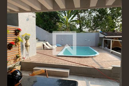 Casa à venda com 5 quartos, 480m² em Charitas, Niterói