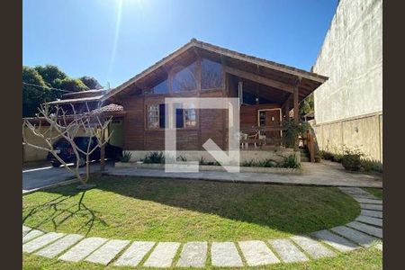 Casa à venda com 4 quartos, 176m² em Itaipu, Niterói