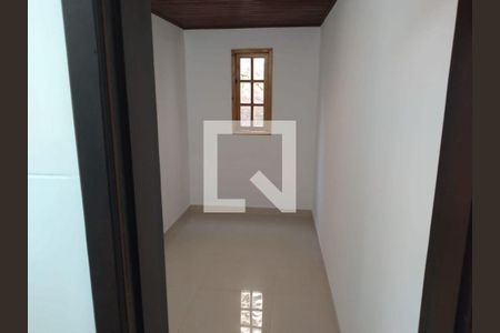 Casa à venda com 3 quartos, 215m² em Matapaca, Niterói