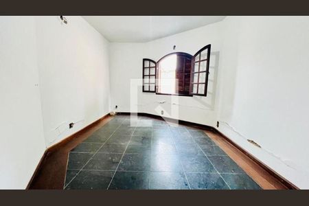 Casa à venda com 3 quartos, 220m² em Maria Paula, Niterói