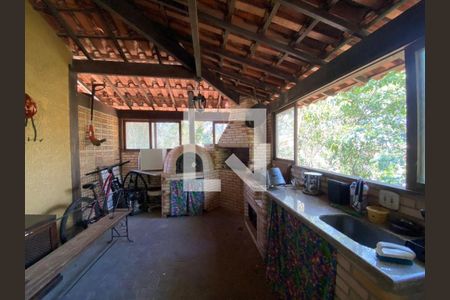 Casa à venda com 3 quartos, 198m² em Itaipu, Niterói