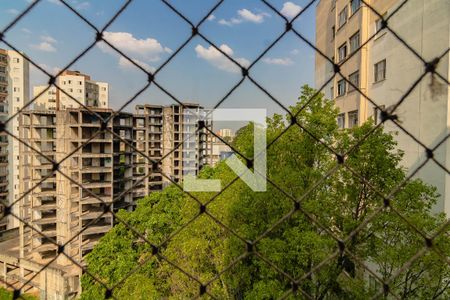 Quarto 1 de apartamento para alugar com 2 quartos, 60m² em Vila Campestre, São Paulo