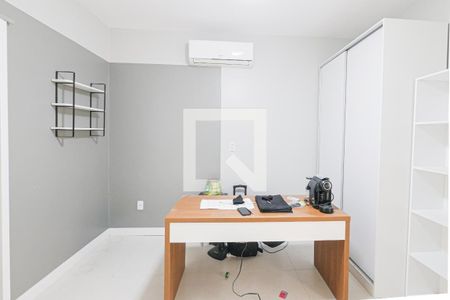 Quarto 1 suite de casa para alugar com 3 quartos, 150m² em Brotas, Salvador