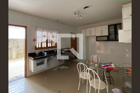 Cozinha de casa para alugar com 2 quartos, 100m² em Vila Miranda, Itaquaquecetuba